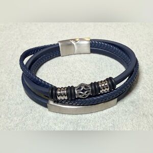 Men’s stainless steel and multilayer faux leather bracelet
8”
New